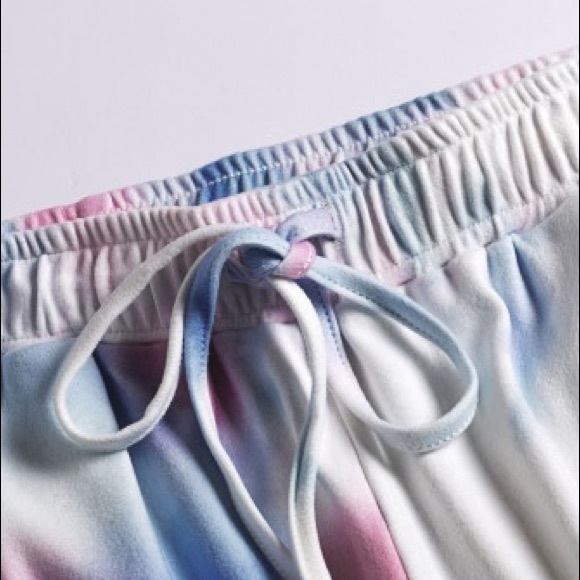 Multi-coloured Tie Dye Lounge Set - Picture 6 of 9